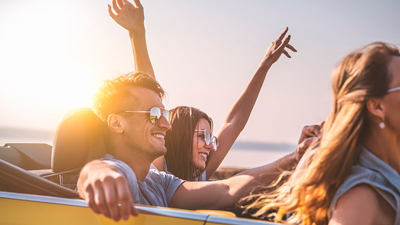 friends-in-a-convertible-car